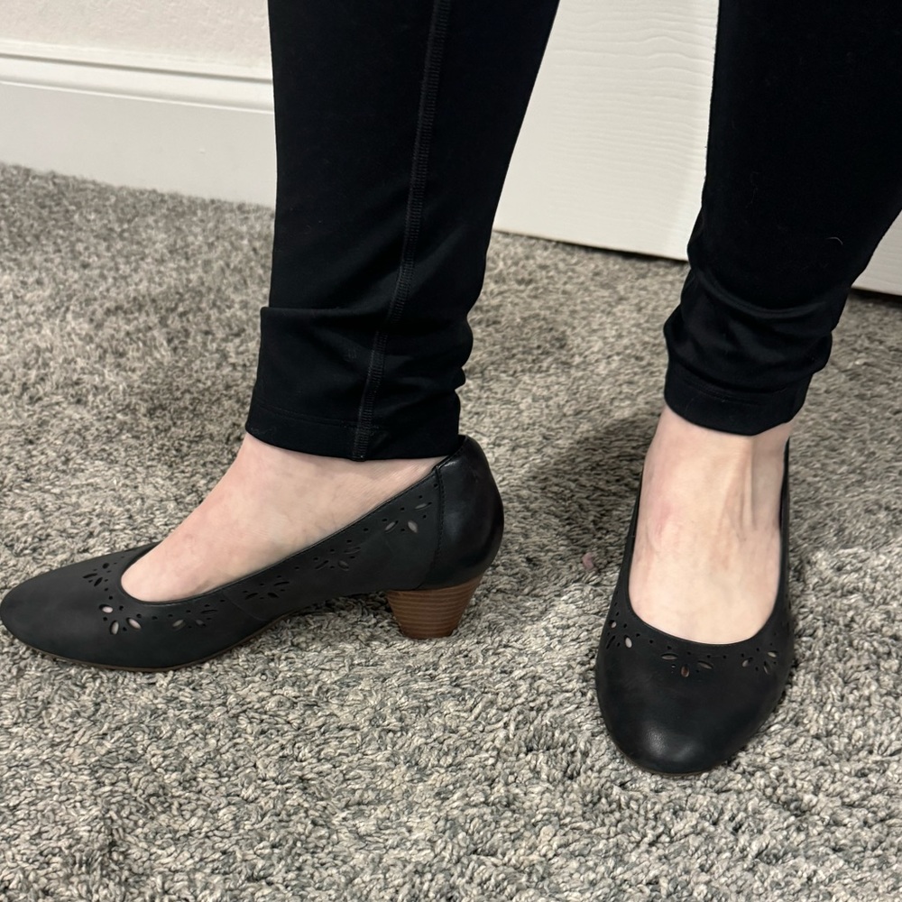 Clark’s Black Leather Heels Floral Stencil Design